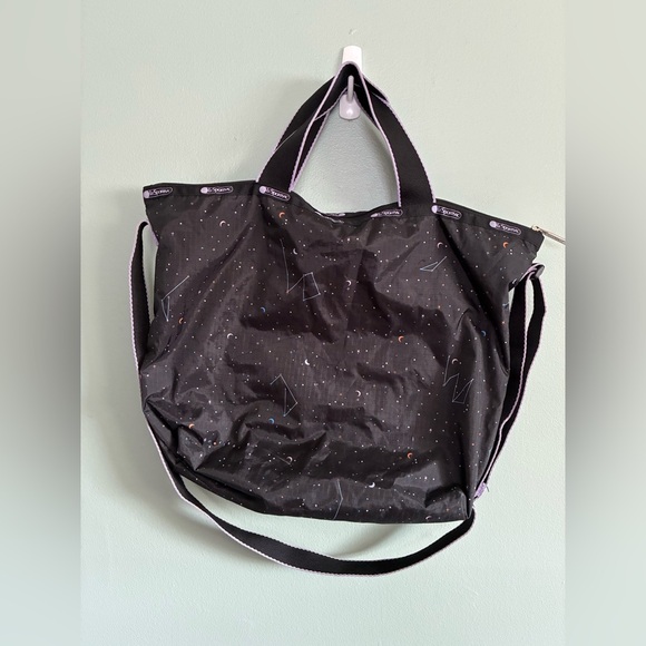 lesportsac Easy Carry Black Star Constellation Medium Tote Bag - Picture 1 of 7